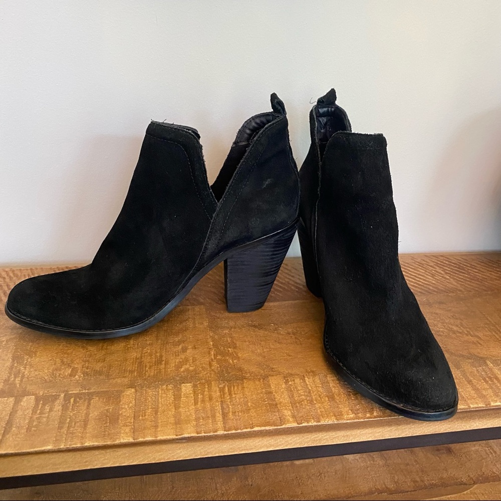 Nine West women’s black ankle boots size 10.5